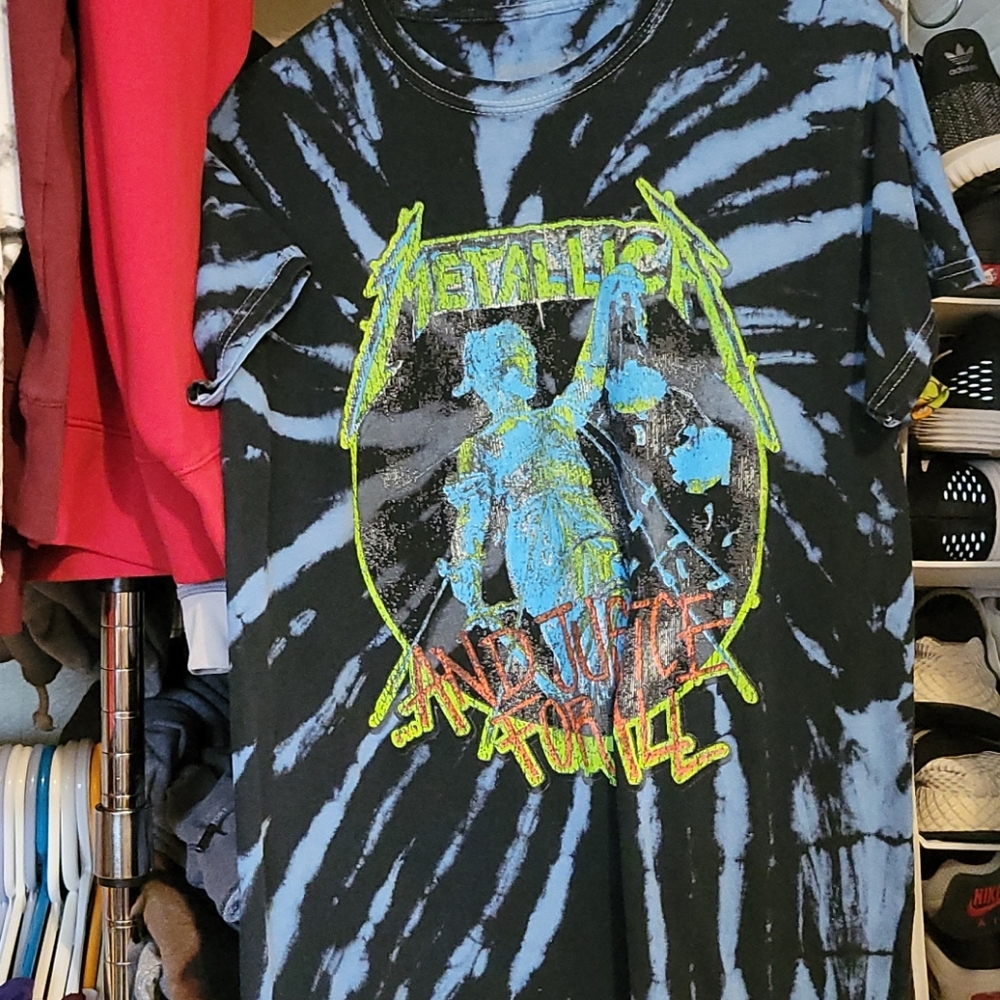 Vintage Metallica tour tee